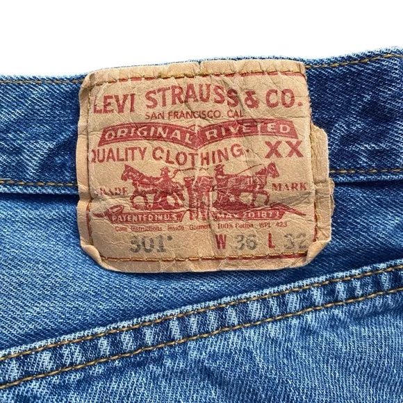 Levis 501 Straight Fit Denim Jeans 36 x 32 Stone Washed Blue Y2K Distressed - Picture 6 of 15